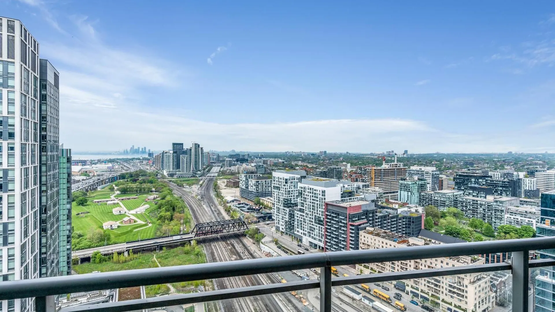 דירה טורונטו Prestige Downtown Suite - Free Parking