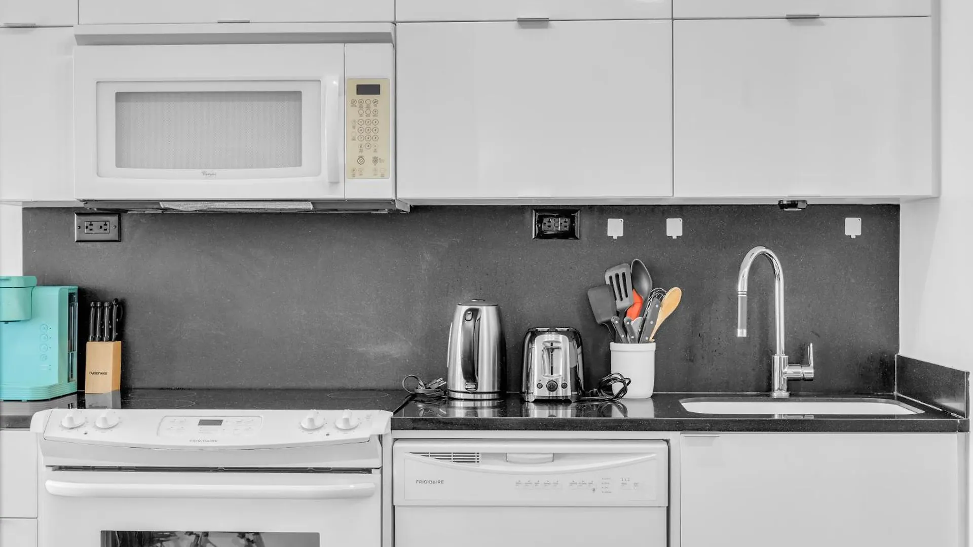 דירה טורונטו Prestige Downtown Suite - Free Parking