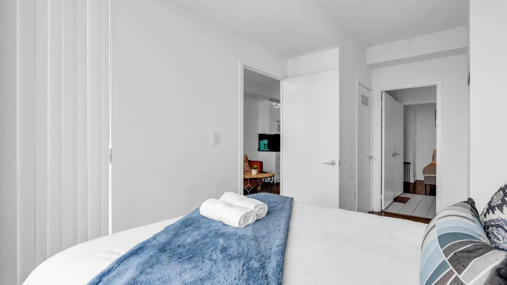 Prestige Downtown Suite - Free Parking Toronto Apartment