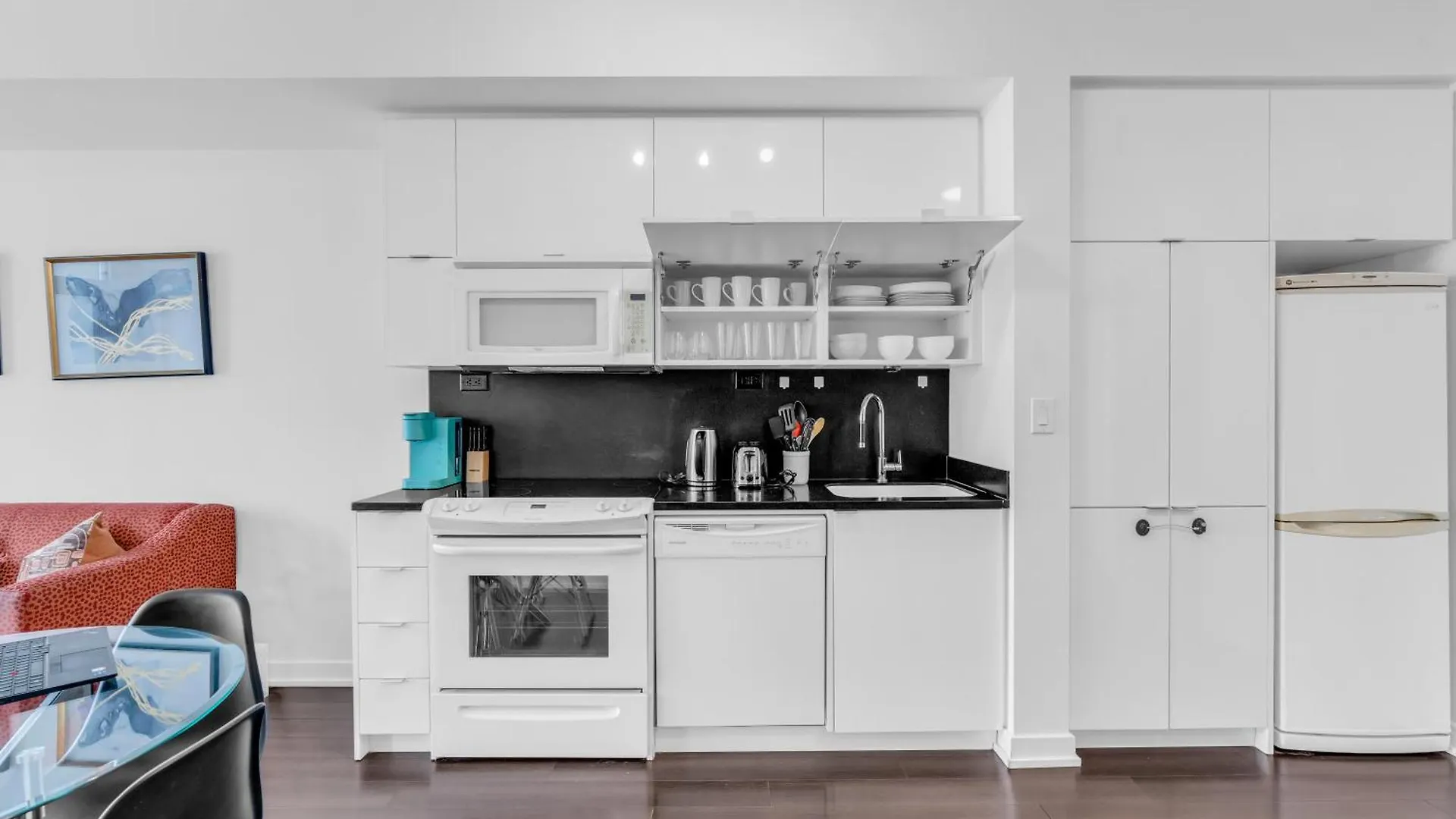 טורונטו Prestige Downtown Suite - Free Parking דירה
